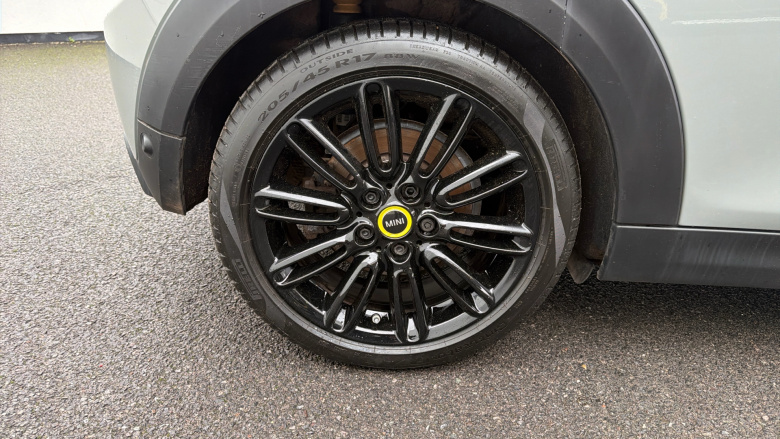 MINI Hatchback 135kW Cooper S Level 2 33kWh 3dr Auto Electric Hatchback